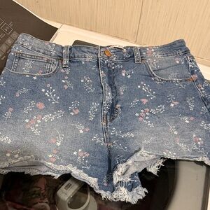 Celebrity pink Floral Print Denim Jean Shorts 17/33